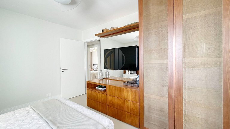 Cobertura pé na areia