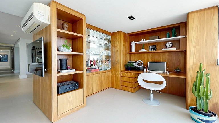 Cobertura pé na areia