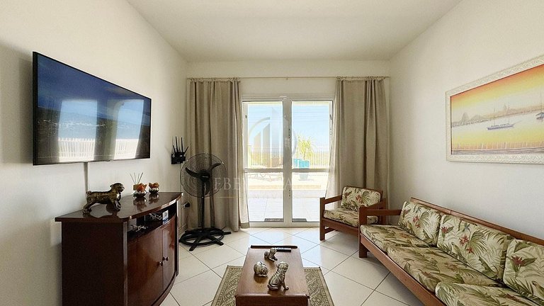 Acorde com o Som das Ondas-Frente Mar com Piscina