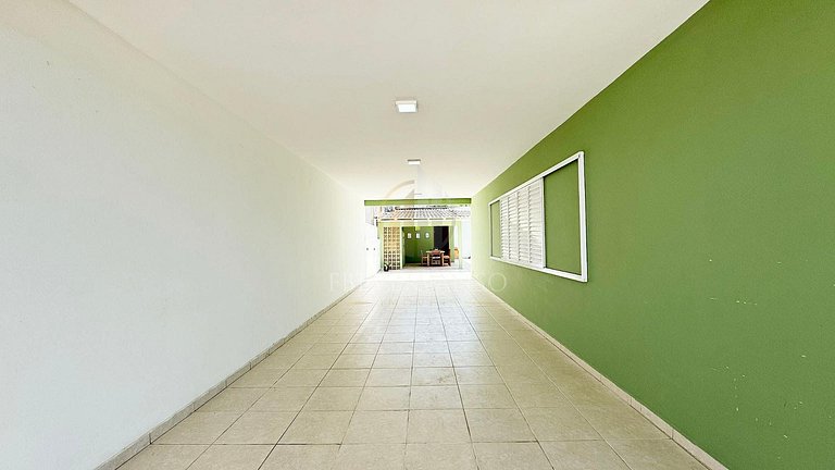 Acorde com o Som das Ondas-Frente Mar com Piscina