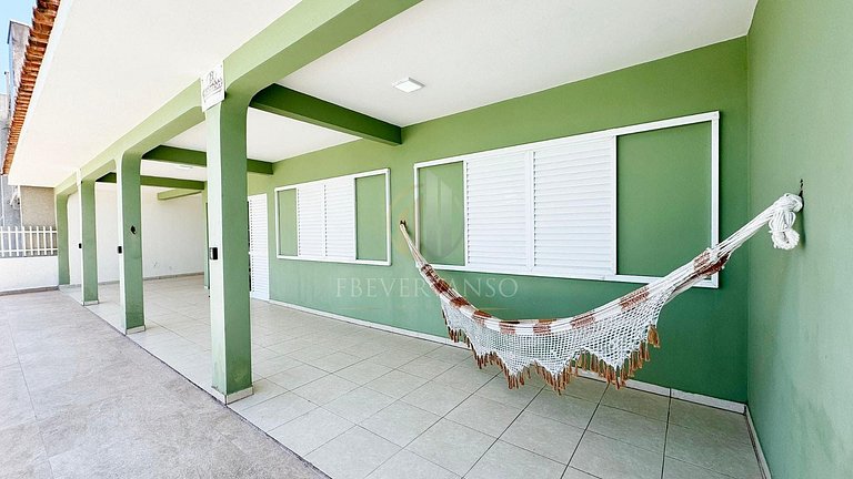 Acorde com o Som das Ondas-Frente Mar com Piscina