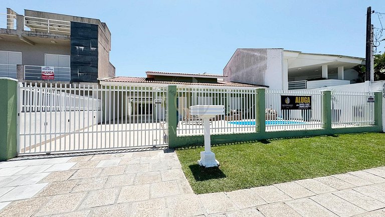 Frente Mar, piscina, Ar + Wi-fi /Ideal p/ família