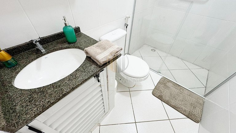 Acorde com o Som das Ondas-Frente Mar com Piscina