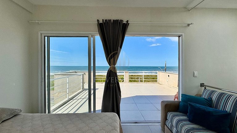 Triplex frente mar com piscina e Wi-Fi