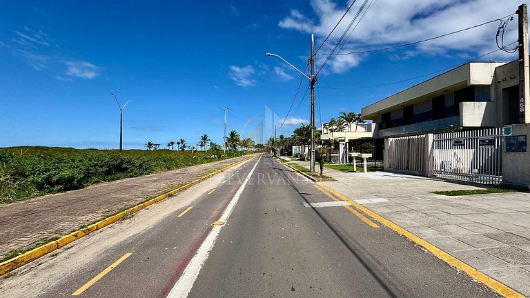 Triplex frente mar com piscina e Wi-Fi