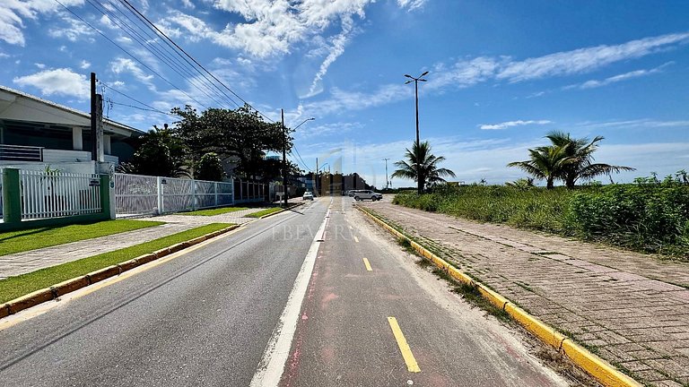 Triplex frente mar com piscina e Wi-Fi