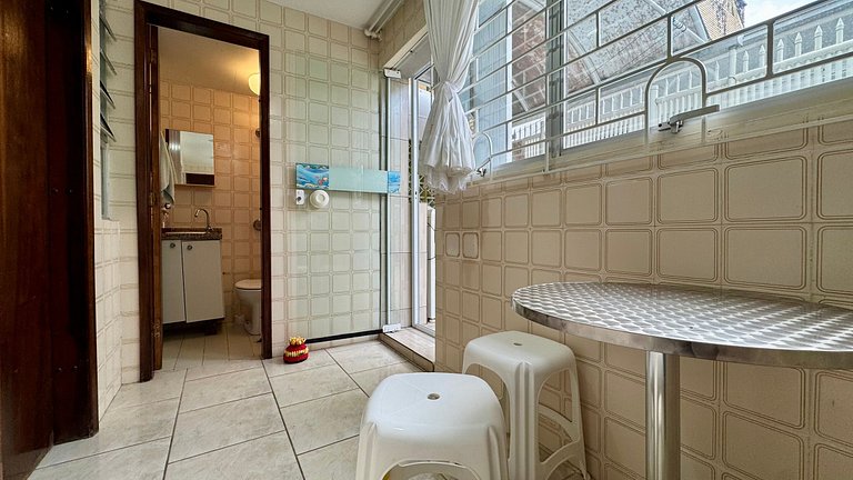 A duas quadras do Mar Wifi e ar