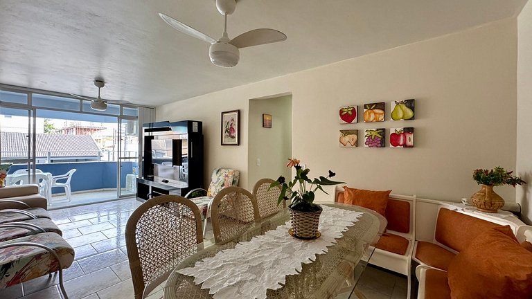 A duas quadras do Mar Wifi e ar