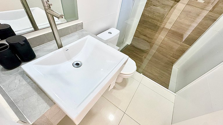 Maravilhoso Sobrado Alto Padro com Piscina